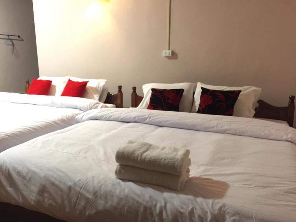 Happy River View Hotel Vang Vieng Dış mekan fotoğraf