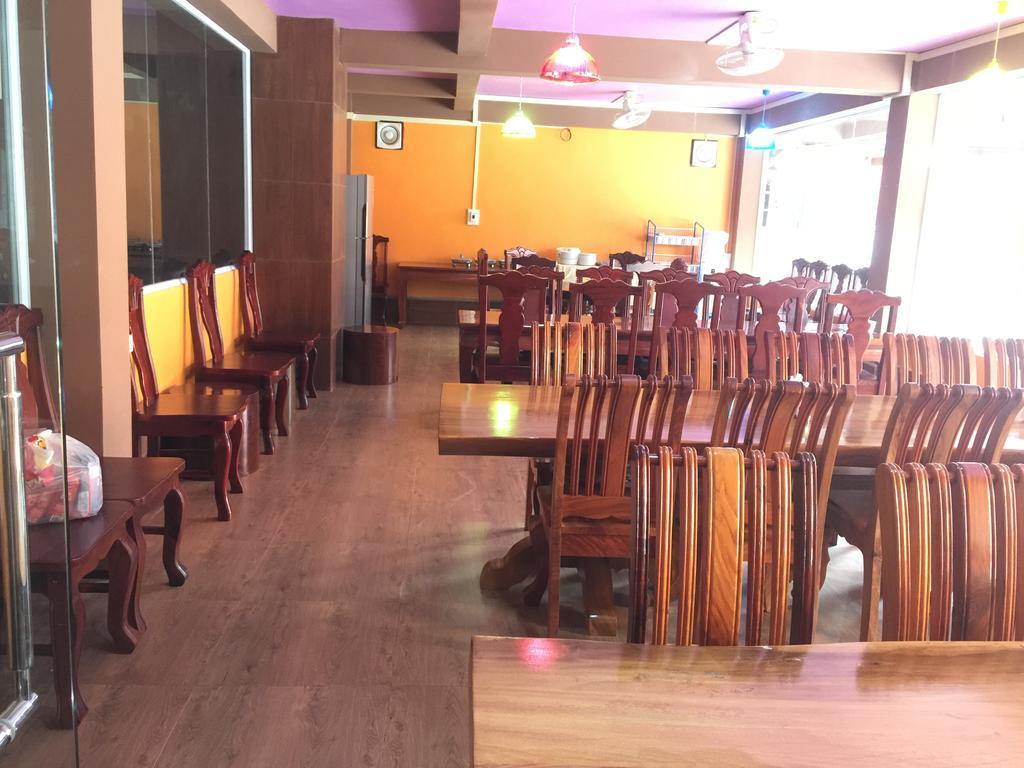 Happy River View Hotel Vang Vieng Dış mekan fotoğraf